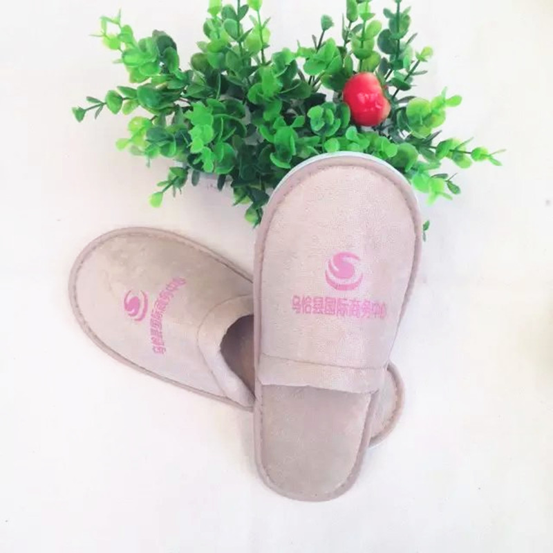 Luxury Stars Hotel where five disposable goods thickened bottom slipper
