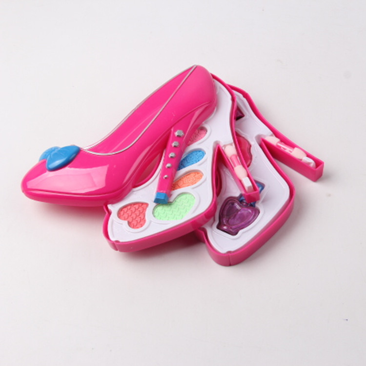 Yiwu small commodity stalls source of goods foreign trade toys wholesale fashion glass slipper color makeup F35053