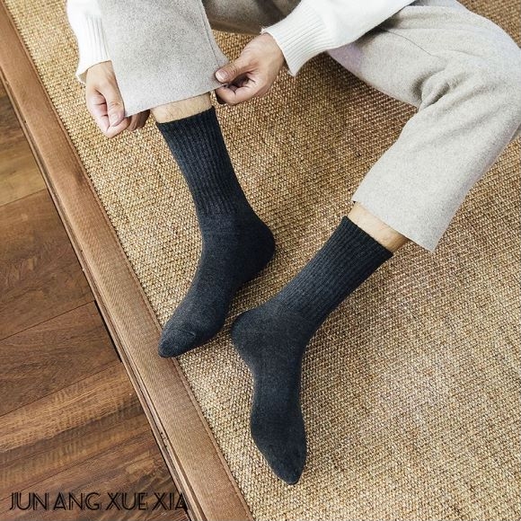 Socks men&#039;s middle tube wool loop sports cotton thread absorption sweat deodorant thick towel socks men&#039;s socks wet adult socks spot