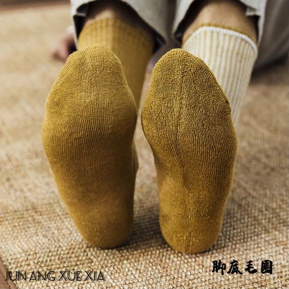Socks men&#039;s middle tube wool loop sports cotton thread absorption sweat deodorant thick towel socks men&#039;s socks wet adult socks spot