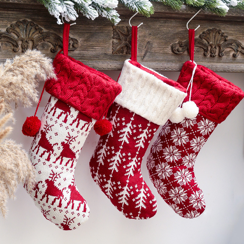 Quying New Christmas Decorations Knitted Christmas Stockings Woolen Yarn Socks Red and White Elk Gift Bag Children Gift Bag