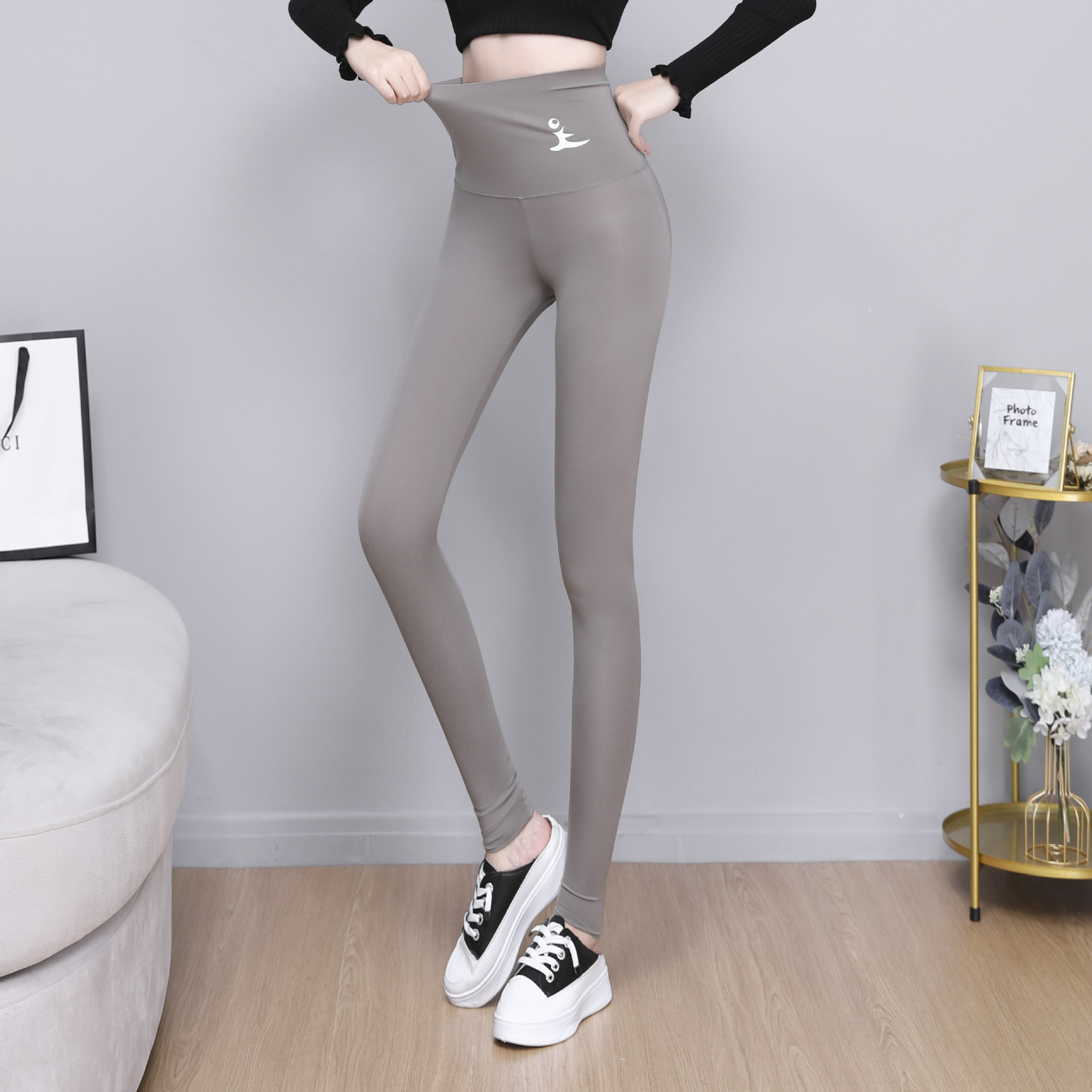 [Cross-Border] Women's Outer Wear Sports Tight Butt-Lift Underwear Shark Skin Leggings Waist Shaping European and American Pants Yoga Ninth Pants