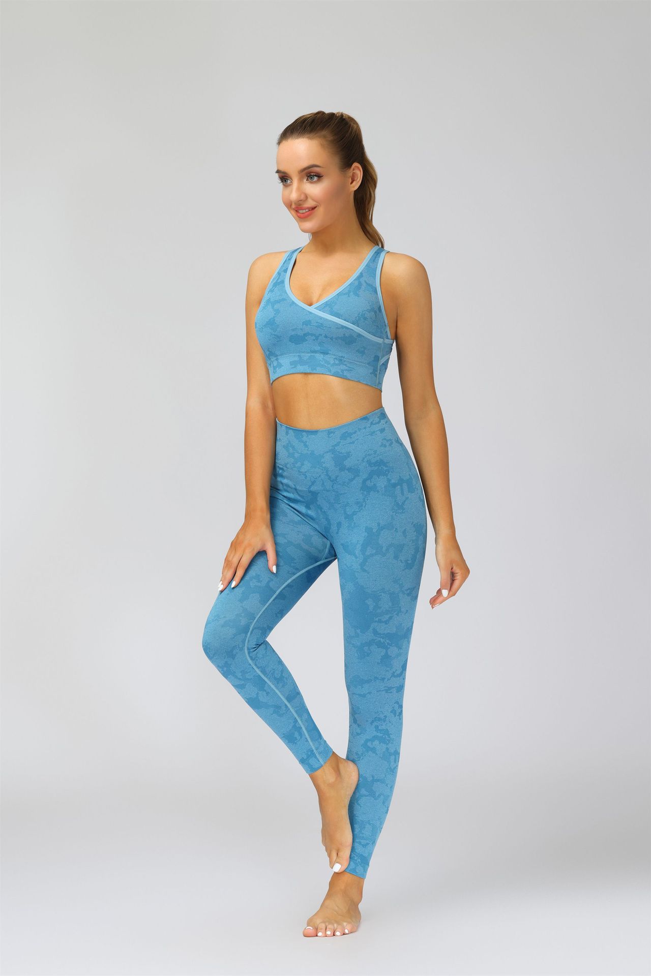 2021 Cross-Border AliExpress New Camouflage Seamless Ninth Pants Tiger Pattern Fitness Pants Yoga Clothes Bra Trousers Suit 2021 Cross-Border AliExpress New Camouflage Seamless Ninth Pants Tiger Pattern Fitness Pants Yoga Clothes Bra Trousers Suit