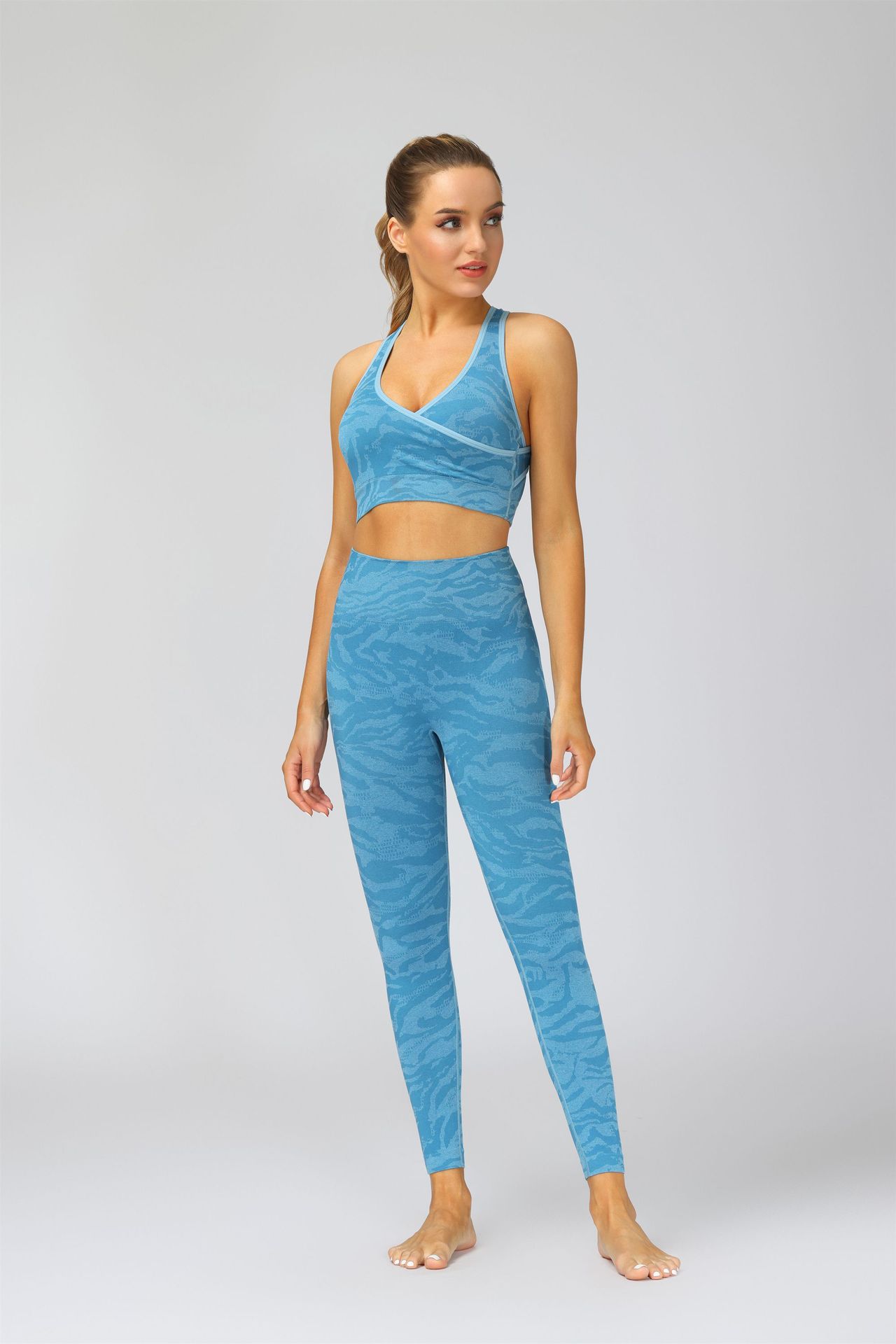 2021 Cross-Border AliExpress New Camouflage Seamless Ninth Pants Tiger Pattern Fitness Pants Yoga Clothes Bra Trousers Suit 2021 Cross-Border AliExpress New Camouflage Seamless Ninth Pants Tiger Pattern Fitness Pants Yoga Clothes Bra Trousers Suit