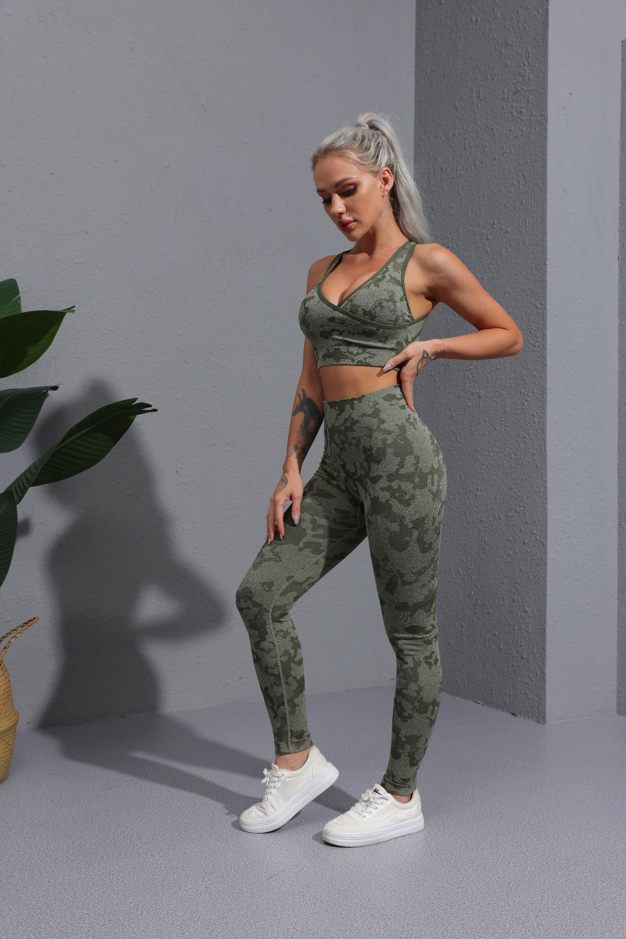 2021 Cross-Border AliExpress New Camouflage Seamless Ninth Pants Tiger Pattern Fitness Pants Yoga Clothes Bra Trousers Suit 2021 Cross-Border AliExpress New Camouflage Seamless Ninth Pants Tiger Pattern Fitness Pants Yoga Clothes Bra Trousers Suit