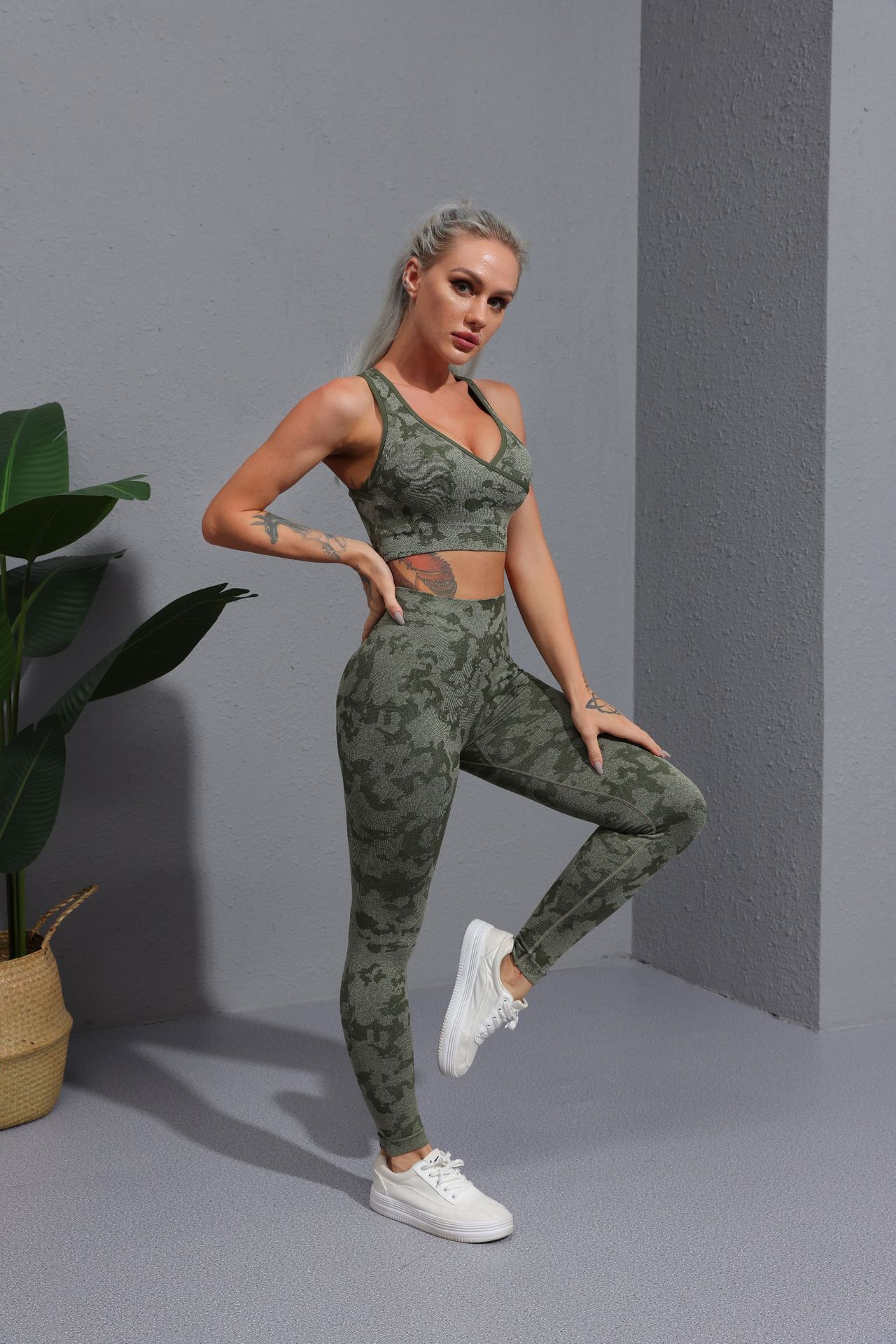 2021 Cross-Border AliExpress New Camouflage Seamless Ninth Pants Tiger Pattern Fitness Pants Yoga Clothes Bra Trousers Suit 2021 Cross-Border AliExpress New Camouflage Seamless Ninth Pants Tiger Pattern Fitness Pants Yoga Clothes Bra Trousers Suit