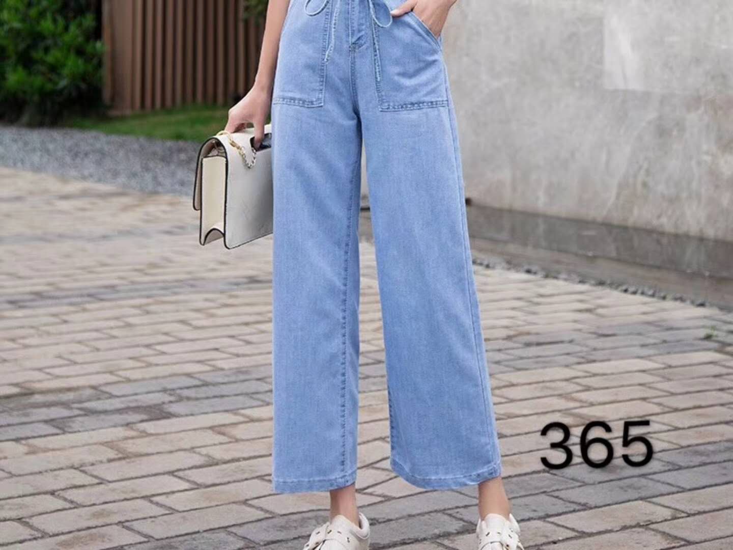 High waist wide leg jeans new style baggy slim cropped trousers with flared horns and wide legs High waist wide leg jeans new style baggy slim cropped trousers with flared horns and wide legs