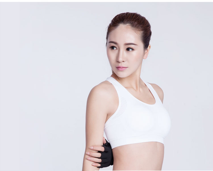 The new sports bra women without steel ring sports bra vest running shockproof yoga gathers bra women's wear.