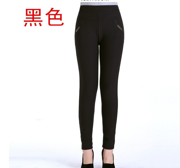Winter hot style middle aged bamboo charcoal leggings with a pile of fleece and a pair of trousers. Winter hot style middle aged bamboo charcoal leggings with a pile of fleece and a pair of trousers.