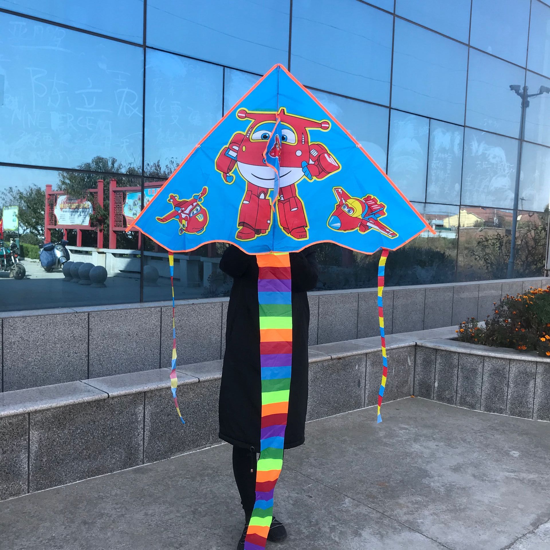 Wholesale Weifang Kite New Bright Cloth Hot Printed Curved Triangle Kite Children's Cartoon Kite Manufacturers Supply Wholesale Weifang Kite New Bright Cloth Hot Printed Curved Triangle Kite Children's Cartoon Kite Manufacturers Supply