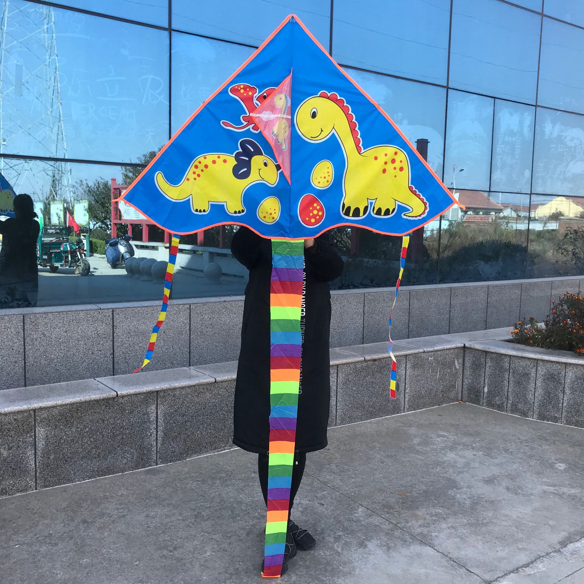 Wholesale Weifang Kite New Bright Cloth Hot Printed Curved Triangle Kite Children's Cartoon Kite Manufacturers Supply Wholesale Weifang Kite New Bright Cloth Hot Printed Curved Triangle Kite Children's Cartoon Kite Manufacturers Supply