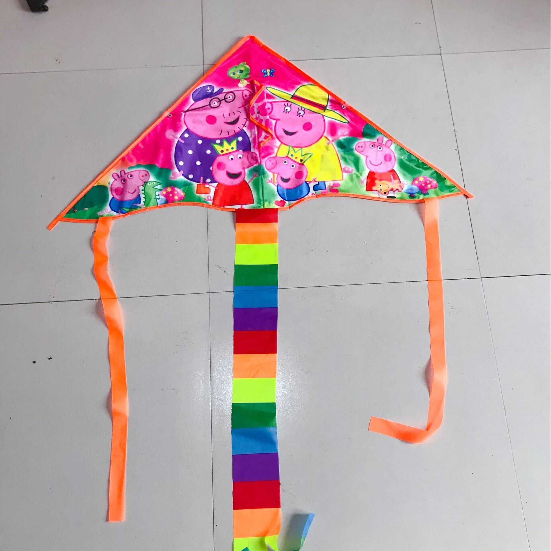Wholesale Weifang Kite New Bright Cloth Hot Printed Curved Triangle Kite Children's Cartoon Kite Manufacturers Supply Wholesale Weifang Kite New Bright Cloth Hot Printed Curved Triangle Kite Children's Cartoon Kite Manufacturers Supply