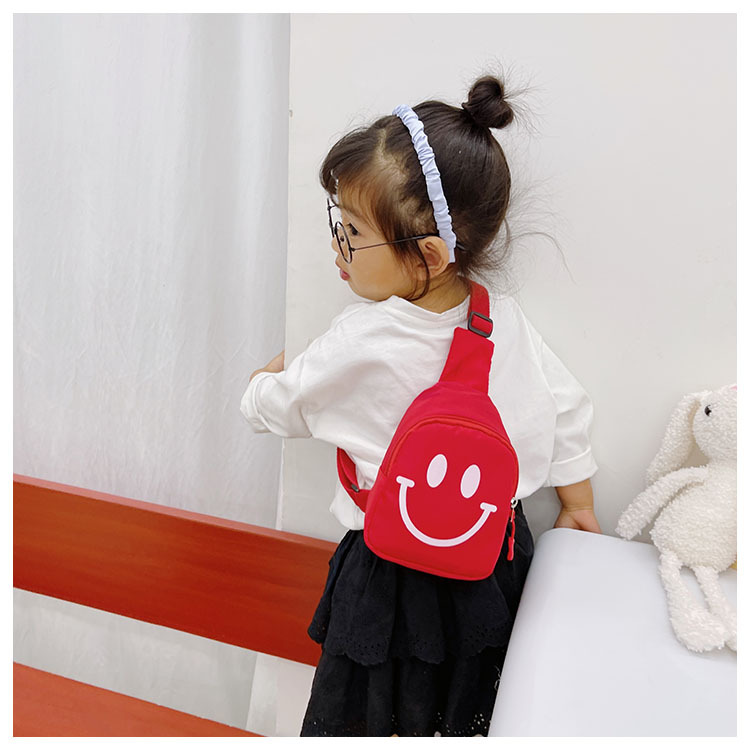 2020 Autumn and Winter New Cartoon Cute Little Dinosaur Chest Bag Nylon Cloth Children's Satchel Personality Fashion 2020 Autumn and Winter New Cartoon Cute Little Dinosaur Chest Bag Nylon Cloth Children's Satchel Personality Fashion