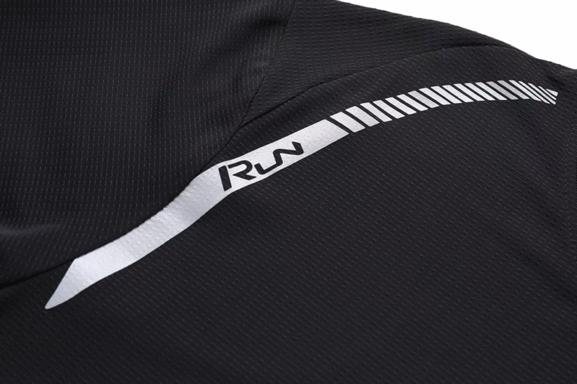 Men's Long-Sleeved Sportswear Moisture Wicking Quick-Drying Yoga Clothes Exercise Running Outfit Men's Long-Sleeved Sportswear Moisture Wicking Quick-Drying Yoga Clothes Exercise Running Outfit