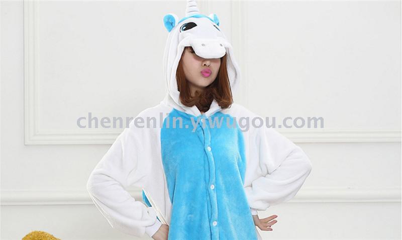 Flannelette is a cartoon animal in the toilet, the same style as the children's home pajamas Flannelette is a cartoon animal in the toilet, the same style as the children's home pajamas