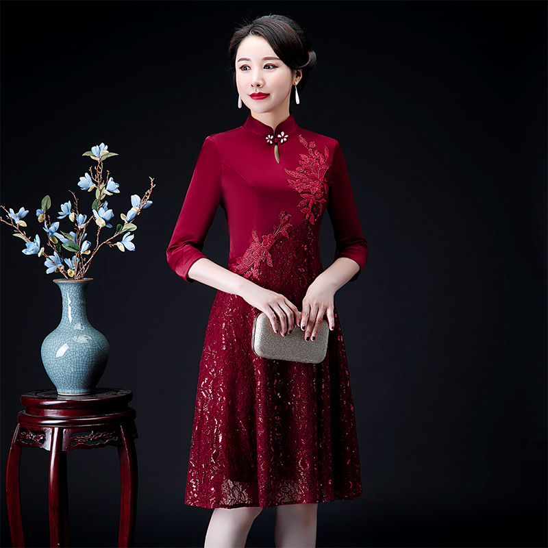 Spring Mother-in-Law Wedding Dress Improved Banquet Women&#039;s Clothes Cheongsam Embroidered Mid-Length Wedding Mother-in-Law Dress
