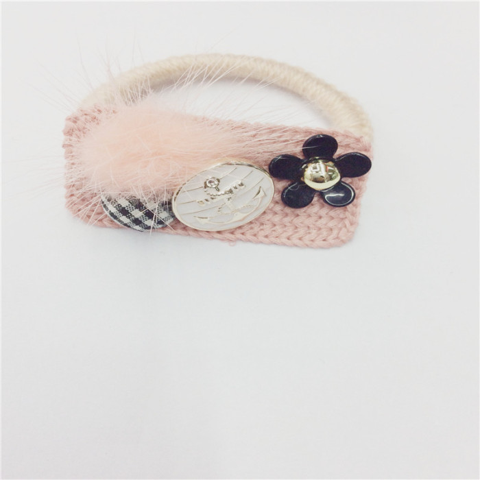 The new knitting wool ball ring hair ornaments hair rope headdress cute Korean band The new knitting wool ball ring hair ornaments hair rope headdress cute Korean band