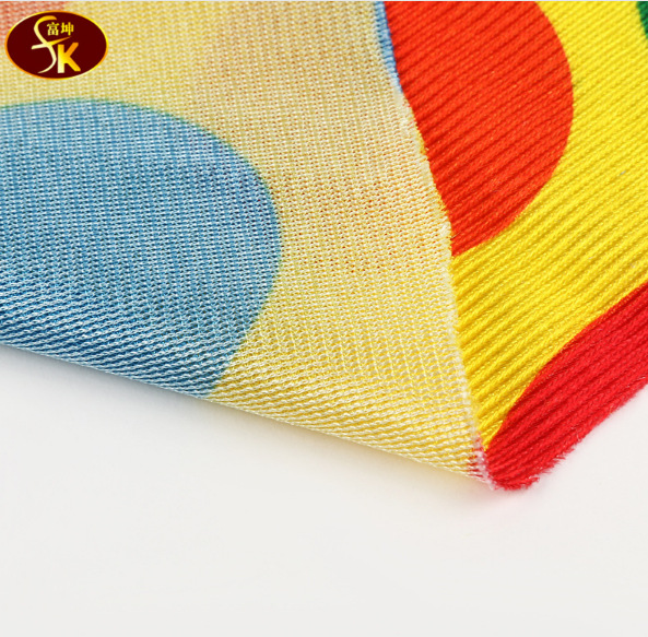 Spot popular printing warp knitted fabric all polyester warp knitted light flat fabric can be hot silver/gold processing