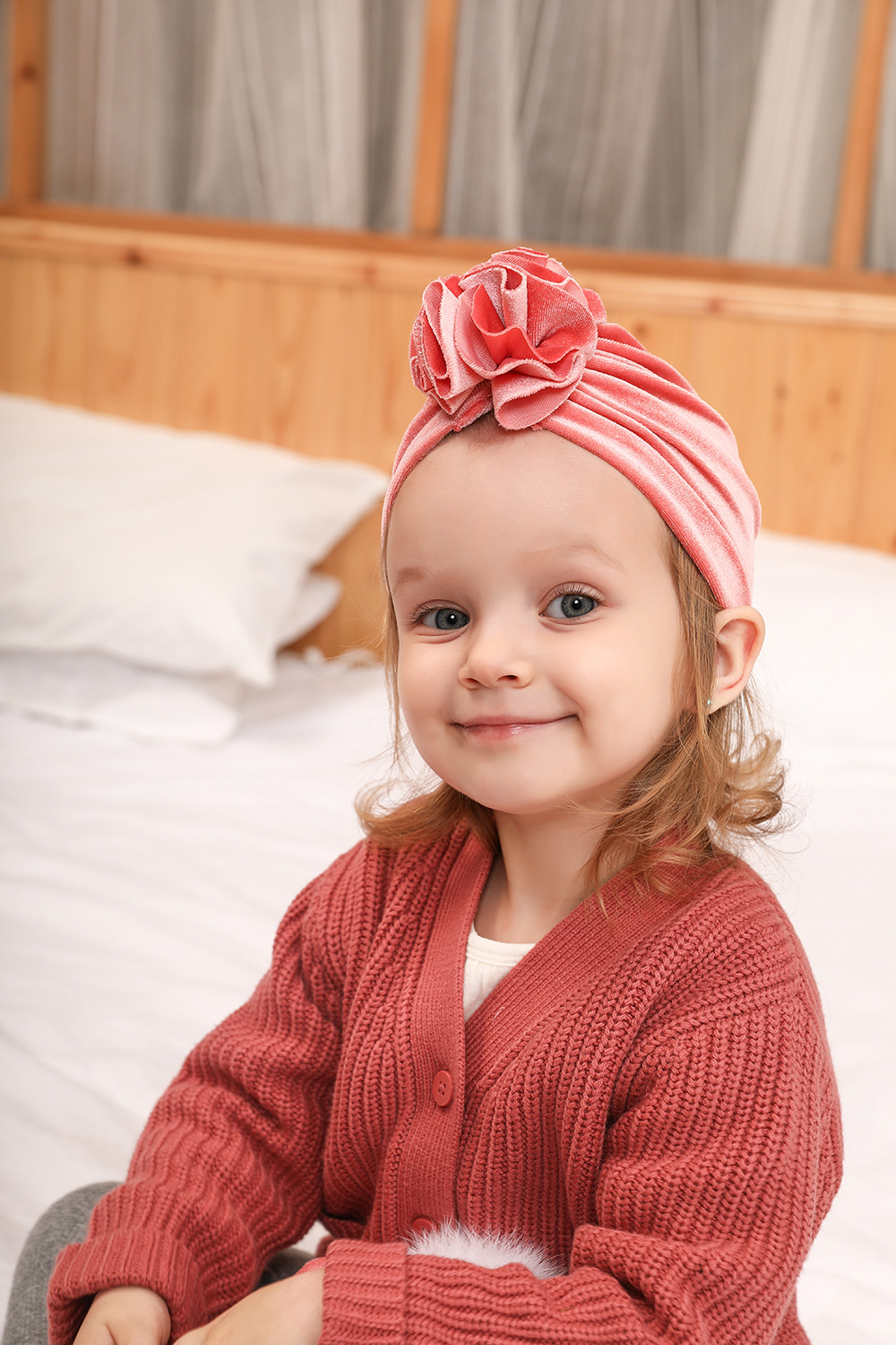 14 Colors Foreign Trade New Children Sleeve Cap Baby Autumn and Winter Gold Velvet Knitted Fabric Pleated Flower Indian Hat 14 Colors Foreign Trade New Children Sleeve Cap Baby Autumn and Winter Gold Velvet Knitted Fabric Pleated Flower Indian Hat