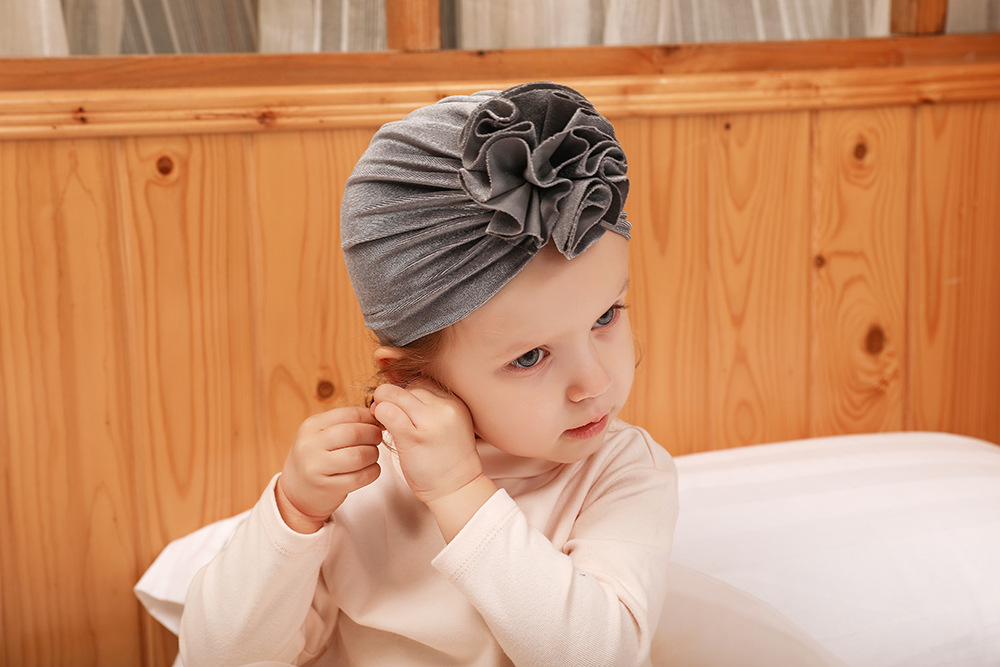 14 Colors Foreign Trade New Children Sleeve Cap Baby Autumn and Winter Gold Velvet Knitted Fabric Pleated Flower Indian Hat 14 Colors Foreign Trade New Children Sleeve Cap Baby Autumn and Winter Gold Velvet Knitted Fabric Pleated Flower Indian Hat