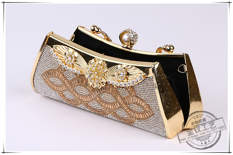 High-End Rhinestone-Encrusted Pearl Buckle Annual Party Banquet Dress Garment Bag Dinner Bag Princess Bag Pearl Rhinestone Single-Sided Diamond Handbag