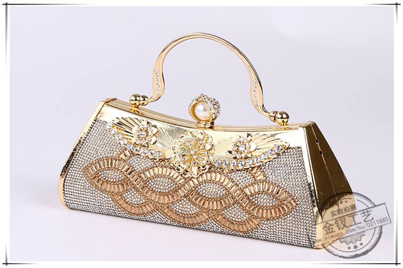High-End Rhinestone-Encrusted Pearl Buckle Annual Party Banquet Dress Garment Bag Dinner Bag Princess Bag Pearl Rhinestone Single-Sided Diamond Handbag