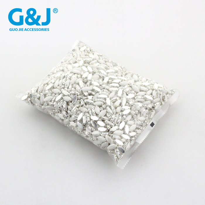 On the claw, the diamond garment accessories and accessories, the square D, three ears, two ears On the claw, the diamond garment accessories and accessories, the square D, three ears, two ears