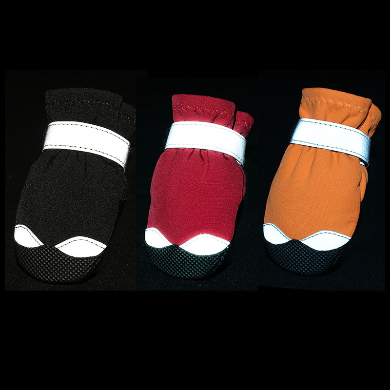 Lambeau manufacturers direct pet shoes waterproof, anti - skid wear - resisting dog snow boots cross - border hot sales four seasons