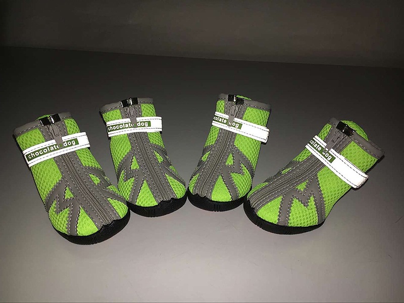 Rambo manufacturers direct pet shoes dog shoes small dog shoes are not easy to fall off non-skid outdoor shoes four seasons Rambo manufacturers direct pet shoes dog shoes small dog shoes are not easy to fall off non-skid outdoor shoes four seasons