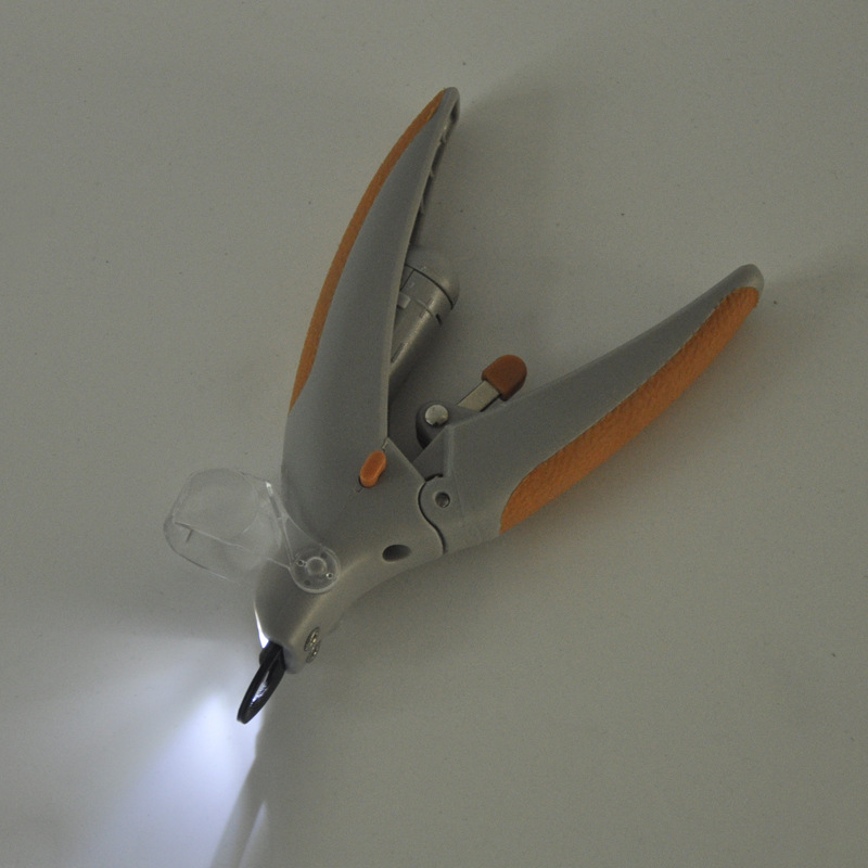 New Pet Nail Clipper Cat and Dog Nail Clippers with Light Large, Medium and Small Pet Nail Beauty Product for Pet New Pet Nail Clipper Cat and Dog Nail Clippers with Light Large, Medium and Small Pet Nail Beauty Product for Pet