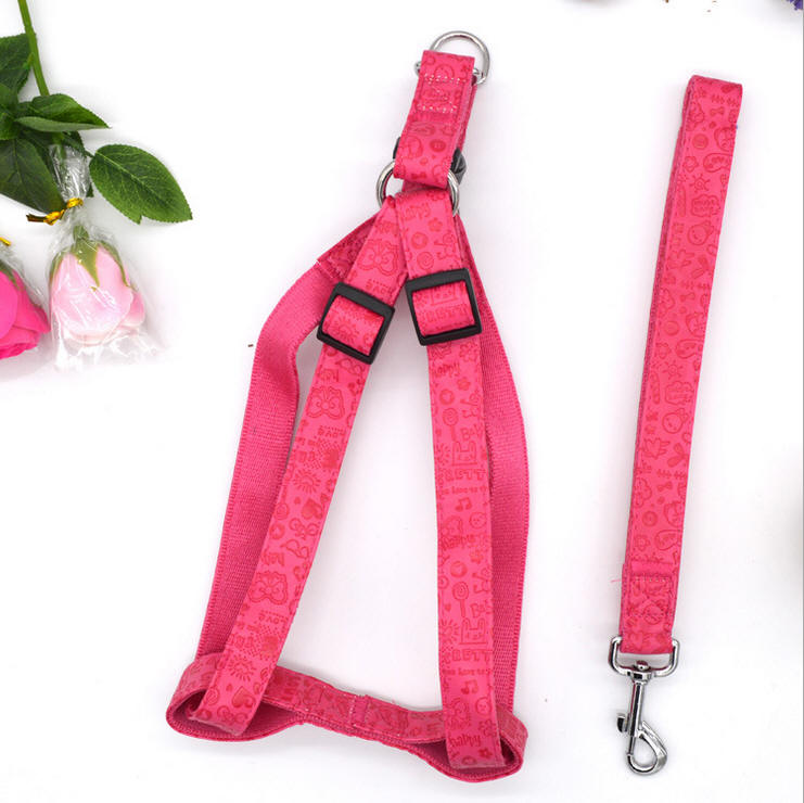 Manufacturer direct selling medium large dog pet rope PU leather high fashion rope new soft leather bra straps.