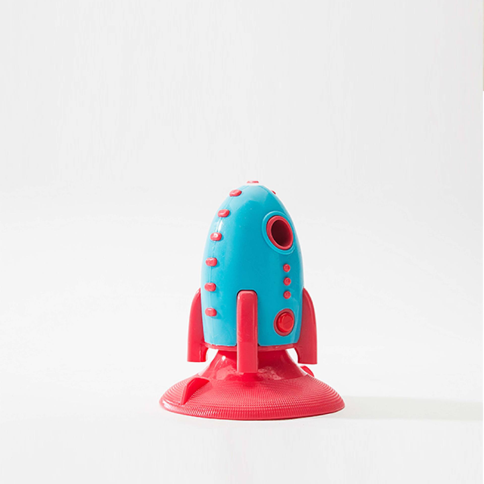 Pet Toy Amazon New Popular Rocket Dog Toy Food Leakage Sucker Dog Chew Bite-Resistant Tooth Cleaning Molar Bone