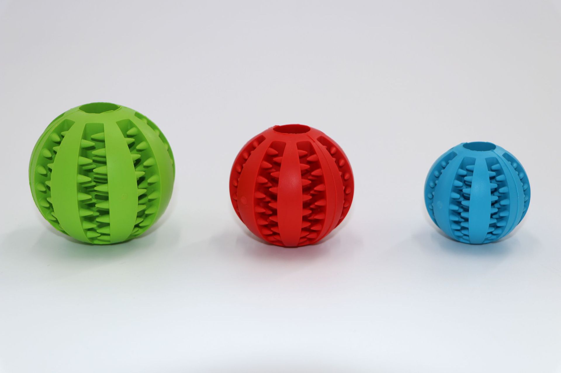 Large, Medium and Small Number Pet Bite-Resistant Rubber Food Dropping Ball Mint Flavor Pedigree Teether Ball Dog Toys Large, Medium and Small Number Pet Bite-Resistant Rubber Food Dropping Ball Mint Flavor Pedigree Teether Ball Dog Toys