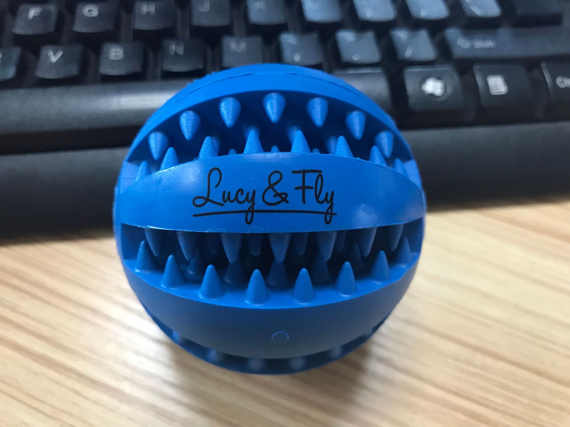Large, Medium and Small Number Pet Bite-Resistant Rubber Food Dropping Ball Mint Flavor Pedigree Teether Ball Dog Toys Large, Medium and Small Number Pet Bite-Resistant Rubber Food Dropping Ball Mint Flavor Pedigree Teether Ball Dog Toys