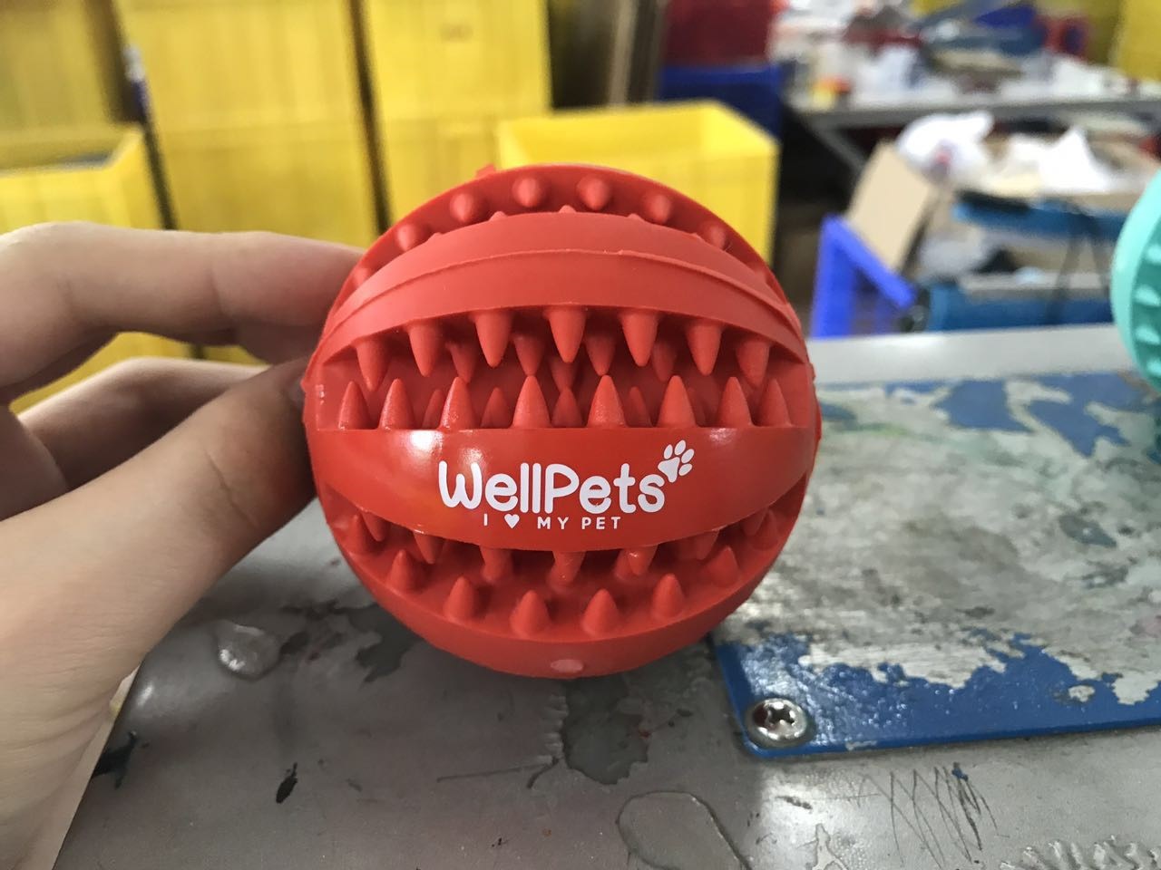  Large, Medium and Small Number Pet Bite-Resistant Rubber Food Dropping Ball Mint Flavor Pedigree Teether Ball Dog Toys