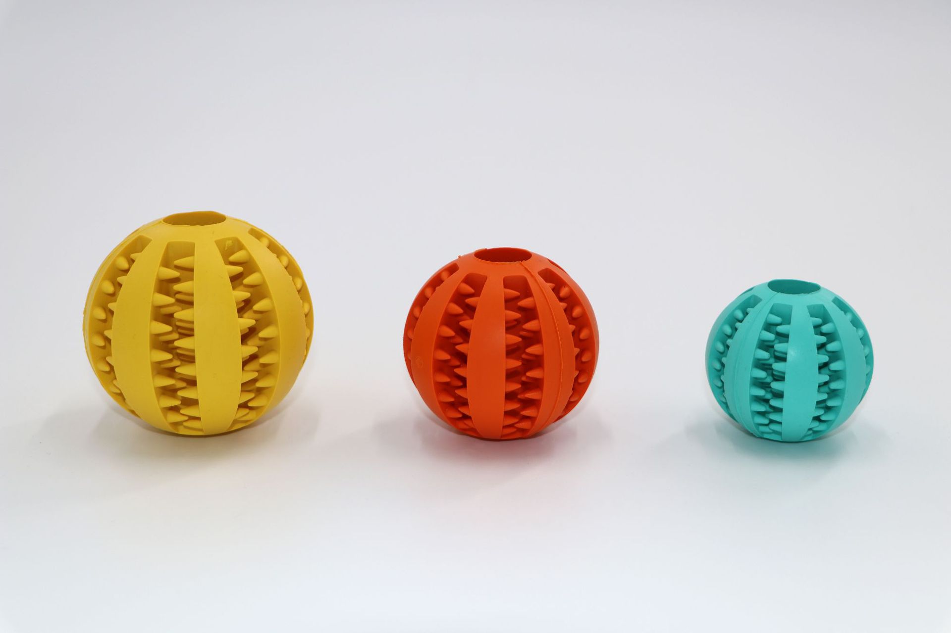  Large, Medium and Small Number Pet Bite-Resistant Rubber Food Dropping Ball Mint Flavor Pedigree Teether Ball Dog Toys