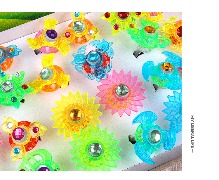 Children's Luminous Toys Gyro Ring Flash Spinning Gyro Finger Lights Stall Night Market Gift Toy Ring Children's Luminous Toys Gyro Ring Flash Spinning Gyro Finger Lights Stall Night Market Gift Toy Ring