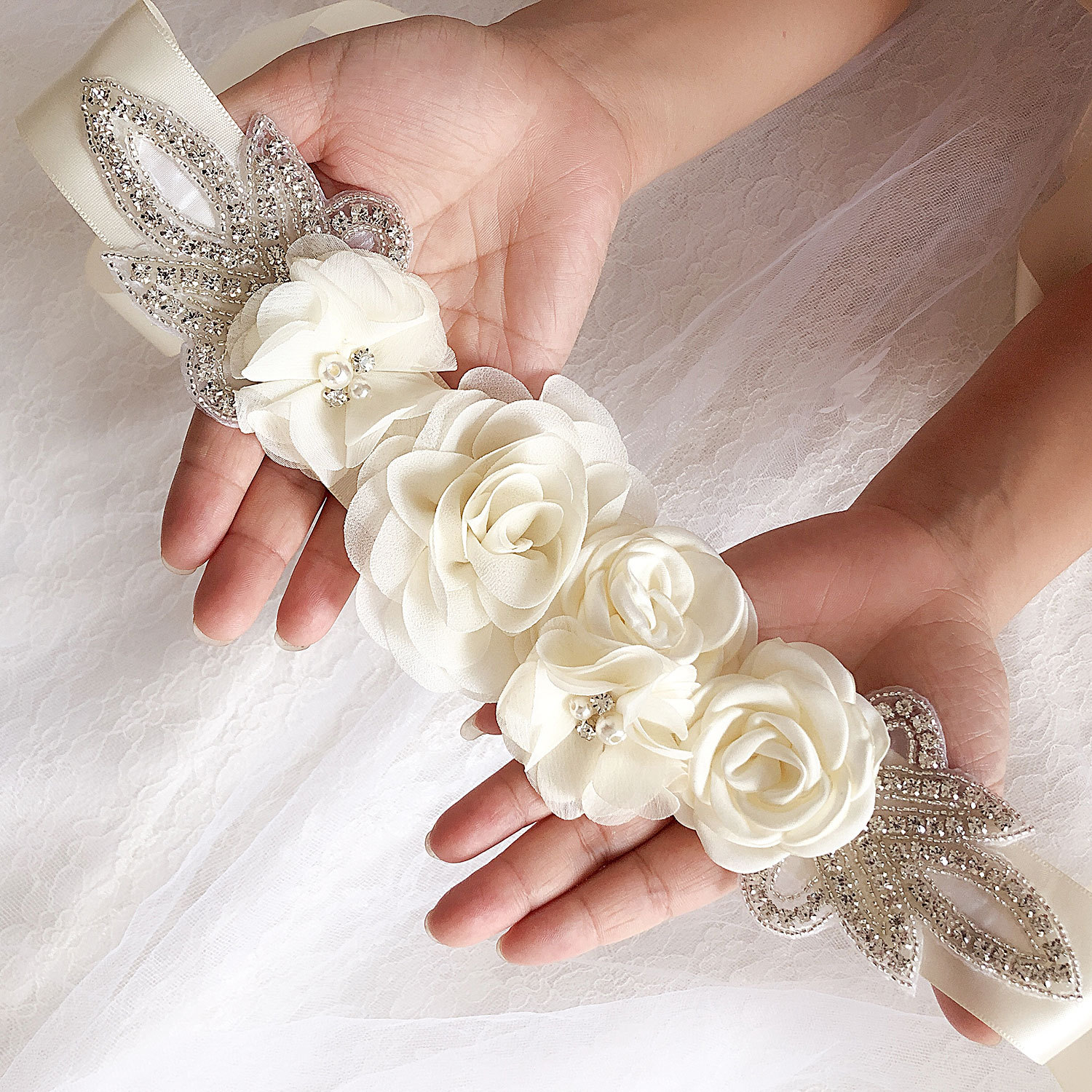 Xf09 Bridal Bouquet Wholesale Wedding Foam Simulation Bouquet Wedding Flower Factory in Stock Cross-Border Supply