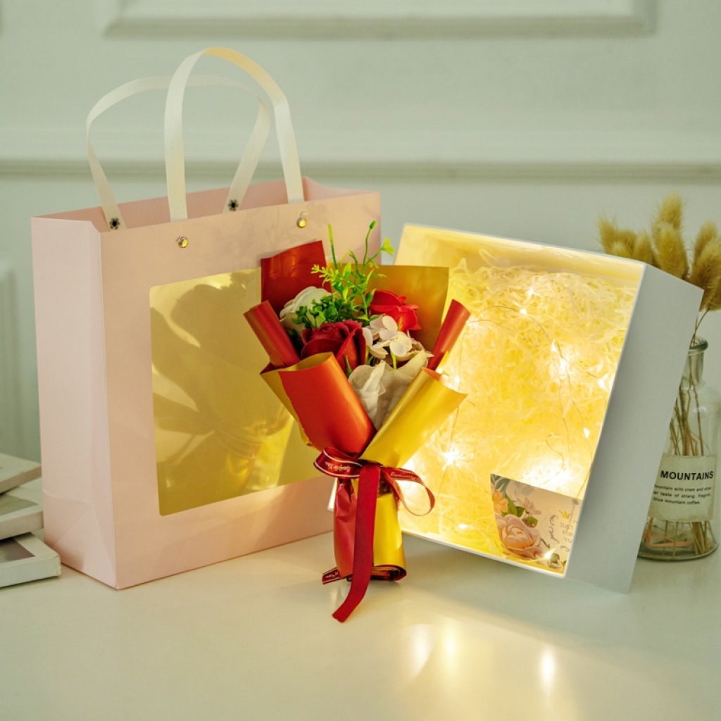 Holiday Rose Gift Box Wedding Gift Soap Soap Flower Lover Teacher's Day Craft Gift LED Light Greeting Card Holiday Rose Gift Box Wedding Gift Soap Soap Flower Lover Teacher's Day Craft Gift LED Light Greeting Card