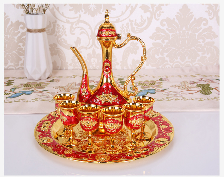 Wine Set Liquor Cup European Retro Creative Wedding Gift Metal Russian Wine Pot Home Ornaments Wine Set Liquor Cup European Retro Creative Wedding Gift Metal Russian Wine Pot Home Ornaments