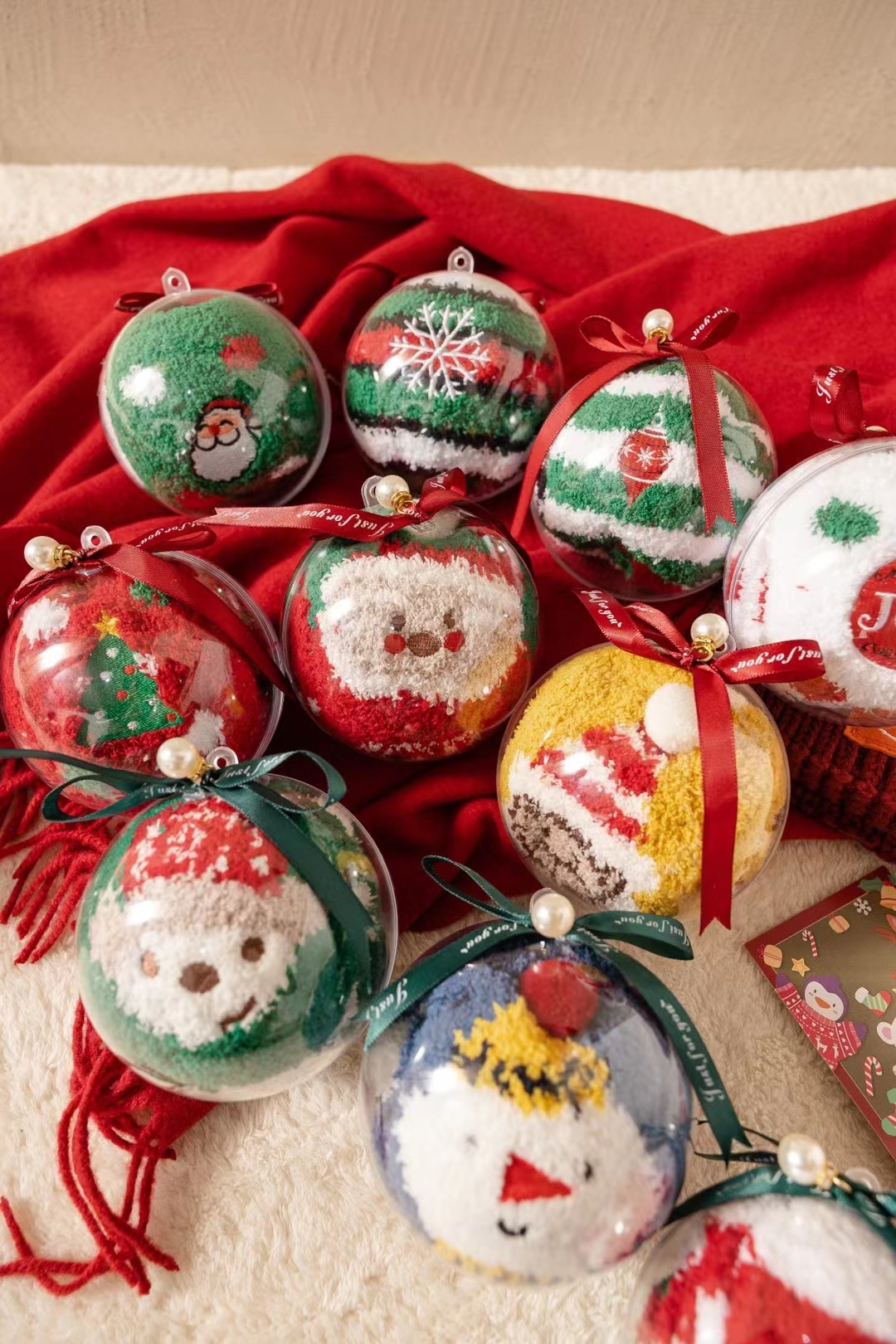 INS Trendy Christmas Coral Fleece Socks Gift Box Christmas Ball Gift Thickened Cartoon Sleeping Socks Cross-Border Delivery