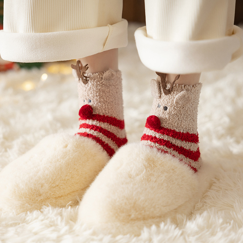 INS Trendy Christmas Coral Fleece Socks Gift Box Christmas Ball Gift Thickened Cartoon Sleeping Socks Cross-Border Delivery