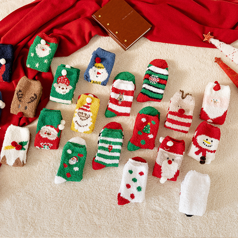 INS Trendy Christmas Coral Fleece Socks Gift Box Christmas Ball Gift Thickened Cartoon Sleeping Socks Cross-Border Delivery