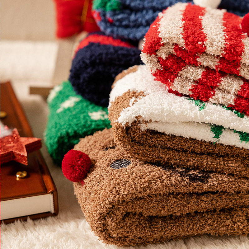 INS Trendy Christmas Coral Fleece Socks Gift Box Christmas Ball Gift Thickened Cartoon Sleeping Socks Cross-Border Delivery