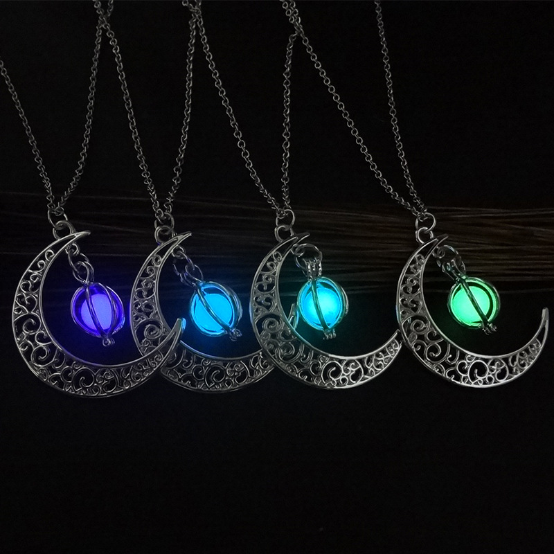 Popular Luminous Moon Pumpkin Creative Pendant Luminous Female Necklace Christmas Halloween Gift Ornament Popular Luminous Moon Pumpkin Creative Pendant Luminous Female Necklace Christmas Halloween Gift Ornament