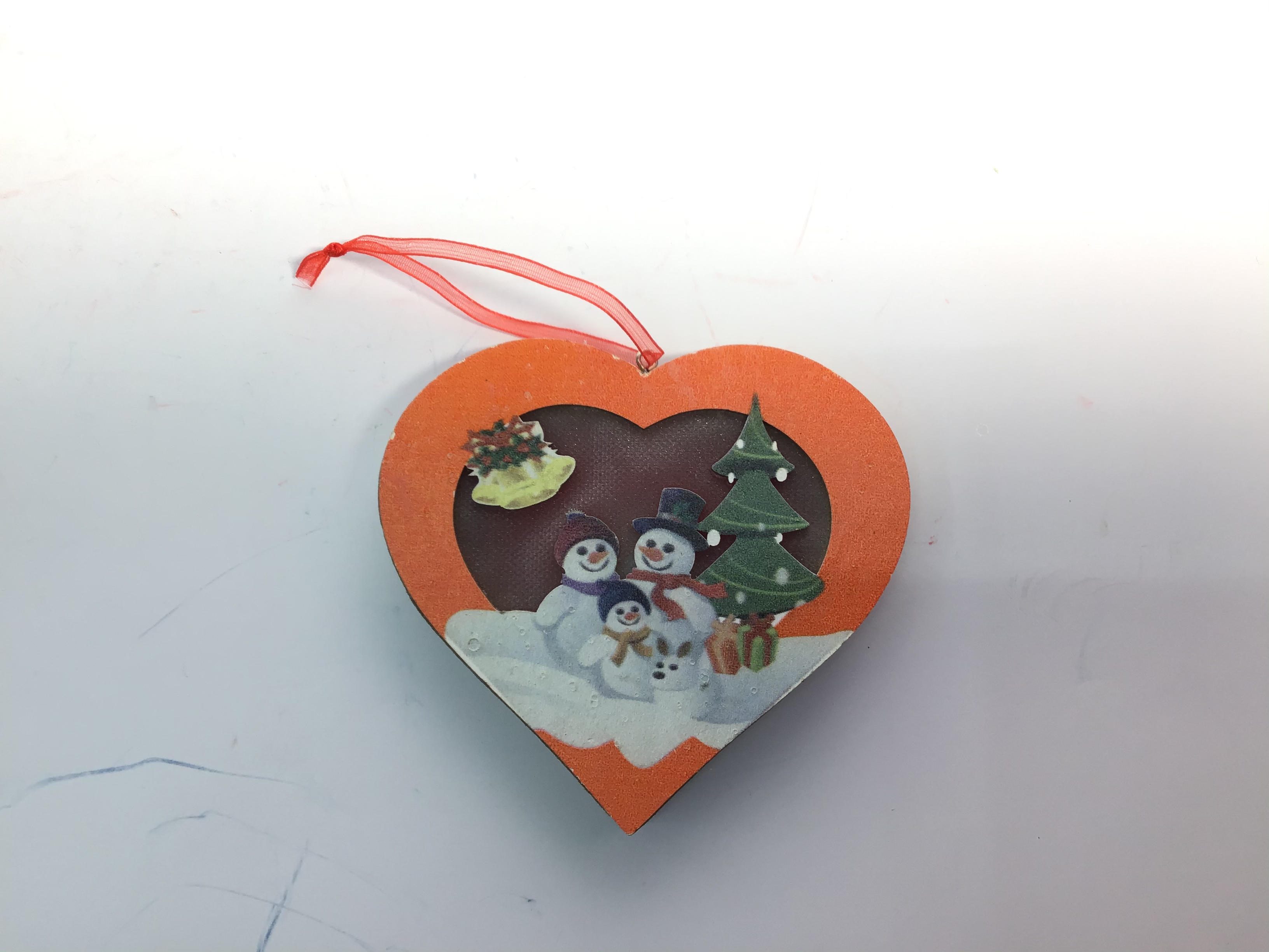 Christmas decorations wood lights with lights round Christmas tree bells hearts elk snowman old man scene pendant Christmas decorations wood lights with lights round Christmas tree bells hearts elk snowman old man scene pendant
