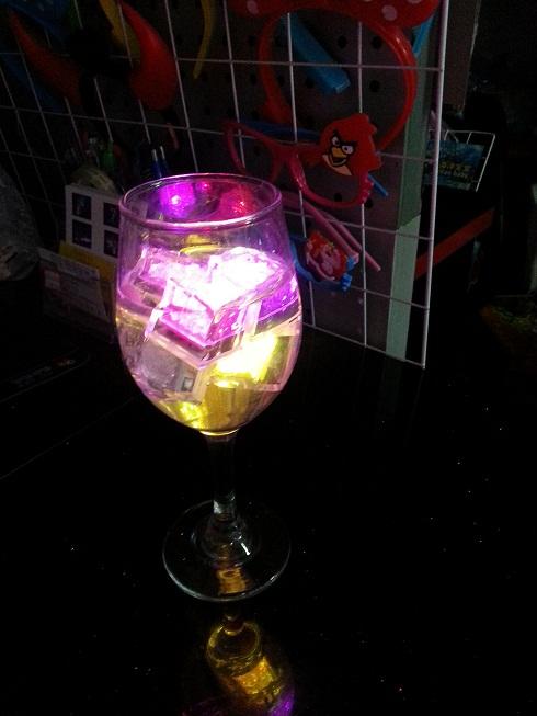 Colorful small ice dance party bar wedding Halloween supplies Colorful small ice dance party bar wedding Halloween supplies