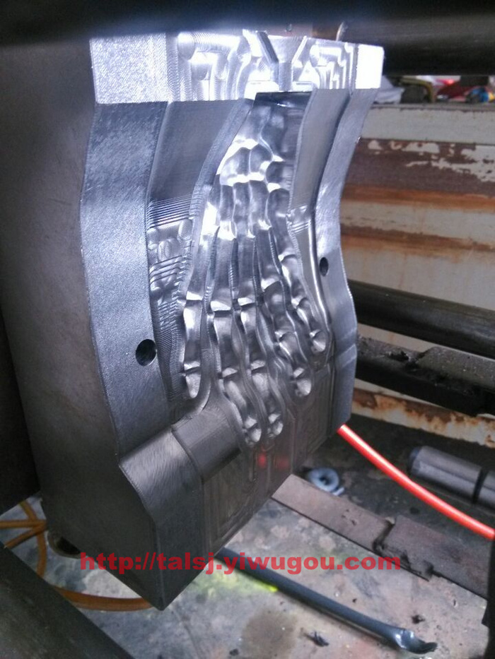 The human skeleton hand Halloween supplies film and television stage performances Party props