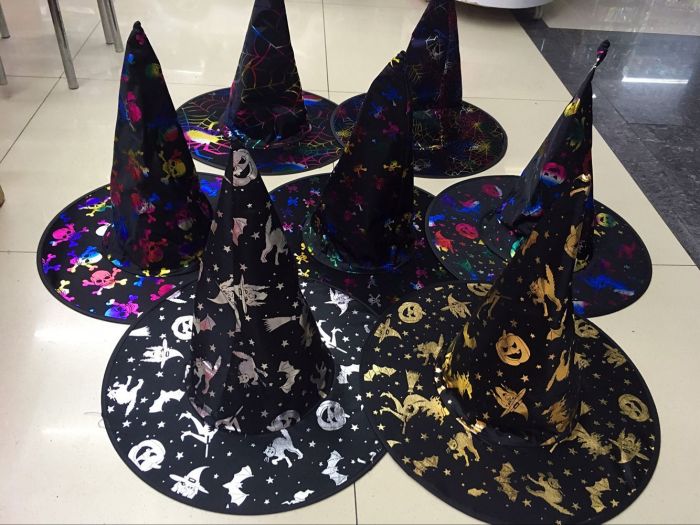 Double gold and silver hat costume party supplies Halloween supplies a variety of wizard hats witch hats Double gold and silver hat costume party supplies Halloween supplies a variety of wizard hats witch hats