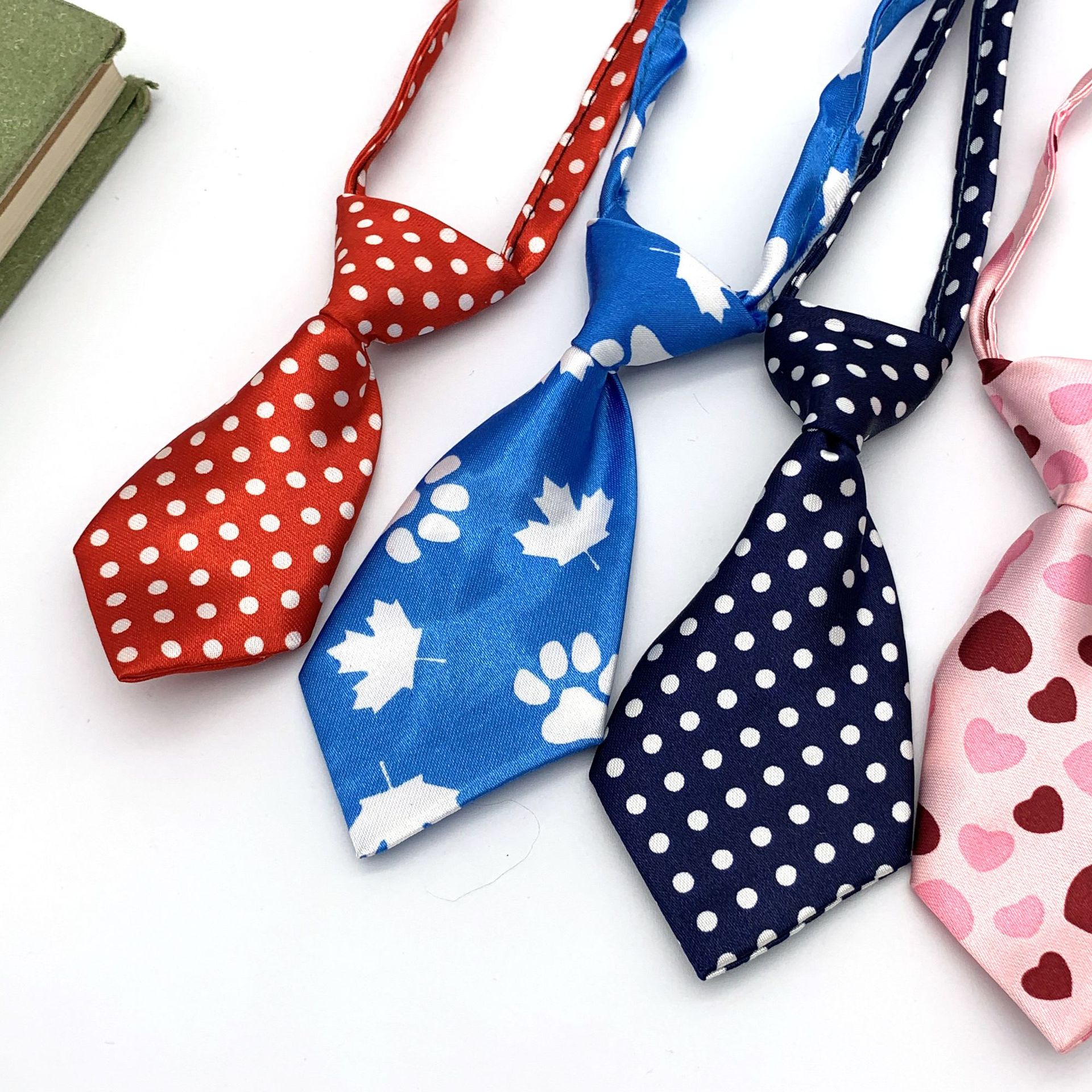 Pet Tie Dogs and Cats Tie Dog Cat Ornament Bow Tie Adjustable Pet Supplies Cross-Border Preferred